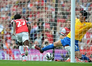 Gervinho's Brace: Arsenal Crushes Southampton 6-1 in Premier League