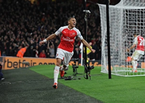 Gibbs Dramatic Winner: Arsenal Triumphs Over Tottenham