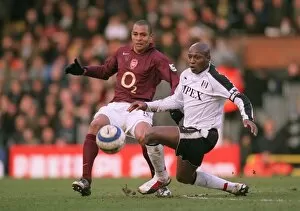 Fulham v Arsenal 2005-6 Collection: Gilberto (Arsenal) Luis Boa Morte (Fulham). Fulham 0: 4 Arsenal. FA Premiership