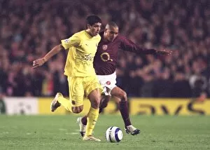 Images Dated 21st April 2006: Gilberto (Arsenal) Riquelme (Villarreal). Arsenal 1: 0 Villarreal