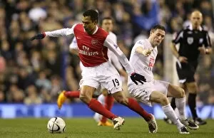 Tottenham v Arsenal Carling Cup Collection: Gilberto (Arsenal) Robbie Keane (Tottenham)
