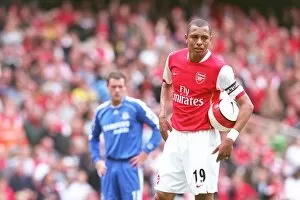 Gilberto (Arsenal) waits to place the ball for his penalty