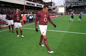 Arsenal v Blackburn Rovers 2005-6 Collection: Gilberto (Arsenal) walks out on to the pitch before the match