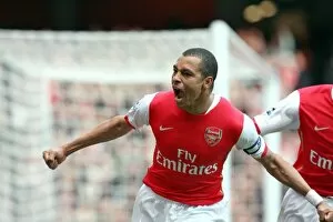 Images Dated 3rd March 2007: Gilberto celebrates scoring Arsenals 1st goal
