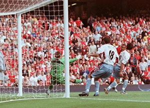 Arsenal v Aston Villa 2006-7 Collection: Gilberto scores Arsenals goal past Thomas Sorensen (Villa)