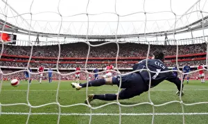 Arsenal V Chelsea 2006-07 Prints: Gilberto scores Arsenals gol from the penalty spot past Petr Czech (Chelsea)