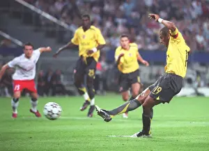 Gilberto Scores First Arsenal Goal in Champions League: Penalty Past Wachter (Hamburg 1-2 Arsenal)