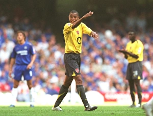 Gilberto's Defiant Stand: Arsenal vs. Chelsea, FA Community Shield 2005