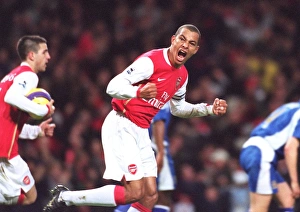 Gilberto's Thrilling Goal: Arsenal 2-2 Portsmouth, FA Premiership, Emirates Stadium (December 16, 2006)
