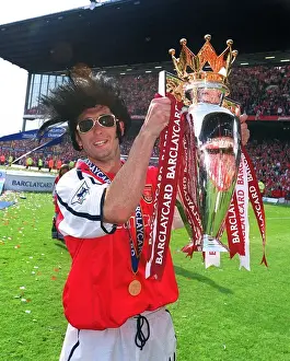 Gilles Grimandi with the F. A. Barclaycard Premiership Trophy