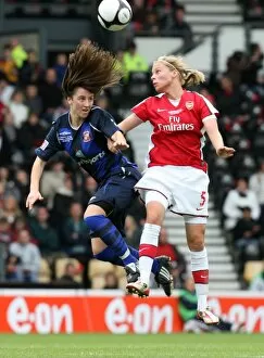Images Dated 4th May 2009: Gilly Flaherty (Arsenal) Natalie Gutteridge (Sunderland)