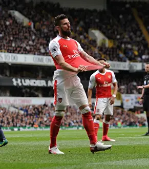 Tottenham Hotspur V Arsenal 2016-17 Prints: Giroud in Action: Arsenal vs. Tottenham Premier League Rivalry, 2016-17