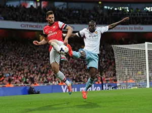 Giroud vs. Demel: Intense Battle at the Emirates - Arsenal v West Ham United, Premier League