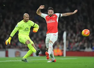 Arsenal V Everton 2015/16 Prints: Giroud vs. Howard: A Footballing Battle at Emirates Stadium - Arsenal vs