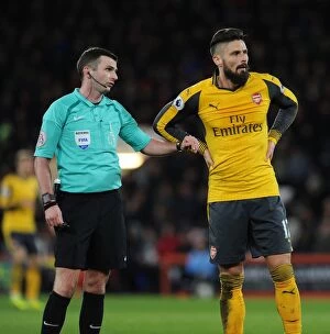 AFC Bournemouth v Arsenal 2016-17 Collection: Giroud vs. Oliver: Intense Argument during AFC Bournemouth vs Arsenal (2016-17)