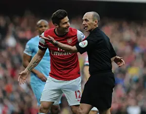 Arsenal V Manchester City 2013/14 Prints: Giroud's Dispute with Referee Dean: Arsenal vs Manchester City, Premier League 2013/14