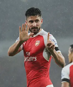 Giroud's Strike: Arsenal Triumphs Over Everton in Premier League 2015/16