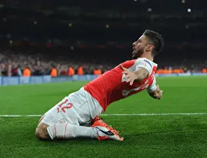 Giroud's Stunner: Arsenal's Shocking Upset Against Bayern Munich in the Champions League, 2015/16