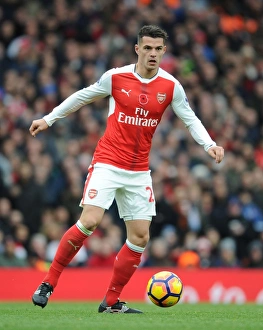 Granit Xhaka in Action: Arsenal vs. Tottenham Premier League Clash (2016-17)