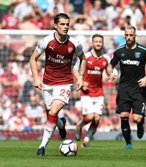 Granit Xhaka in Action: Arsenal vs. West Ham United, Premier League 2017-18