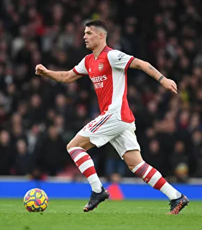Granit Xhaka in Action: Arsenal vs. Brentford, Premier League 2021-22