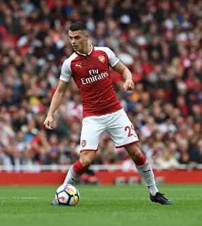 Granit Xhaka in Action: Arsenal vs Brighton & Hove Albion, Premier League 2017-18