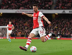 Arsenal V Leicester City 2021-22 Prints: Granit Xhaka in Action: Arsenal vs Leicester City, Premier League 2021-22