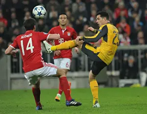 Granit Xhaka vs. Xabi Alonso: Battle in the Midfield - Arsenal vs. Bayern Munich, UEFA Champions League 2016-17