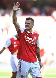 Granit Xhaka's Emotional Family Reunion: Arsenal's Victory Over Leicester City (2022-23)