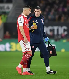 Granit Xhaka's Injury Exit: Wolverhampton Wanderers vs. Arsenal FC, Premier League 2022-23