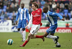 Head-to-Head: Hleb vs. Boyce in the 0:0 Battle at JJB Stadium, Premier League 2008