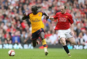 Bacary Sagna Collection: Head-to-Head: Sagna vs Rooney - The Battle of Old Trafford, 2009