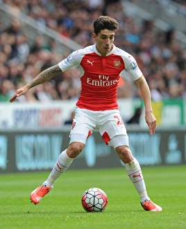 Newcastle United V Arsenal 2015-16 Prints: Hector Bellerin in Action: Arsenal vs. Newcastle United, Premier League 2015-16