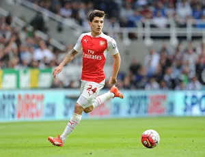 Hector Bellerin in Action: Arsenal vs. Newcastle United, Premier League 2015-16