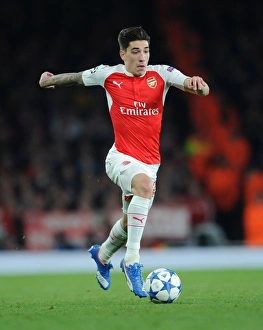 Hector Bellerin in Action: Arsenal vs. Bayern Munich, UEFA Champions League 2015/16