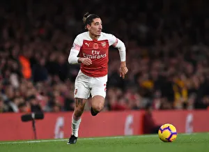 Hector Bellerin in Action: Arsenal vs. Wolverhampton Wanderers, Premier League 2018-19
