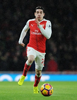 Arsenal V Crystal Palace 2016-17 Prints: Hector Bellerin in Action: Arsenal vs Crystal Palace, Premier League 2016-17