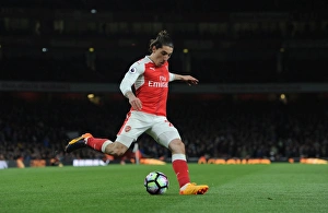 Arsenal V Leicester City 2016-17 Prints: Hector Bellerin in Action: Arsenal vs Leicester City, Premier League 2016-17