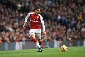 Images Dated 28th October 2017: Hector Bellerin in Action: Arsenal vs Swansea City, Premier League 2017-18