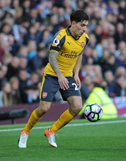 Burnley V Arsenal 2016-17 Prints: Hector Bellerin: In Action Against Burnley, Premier League 2016-17