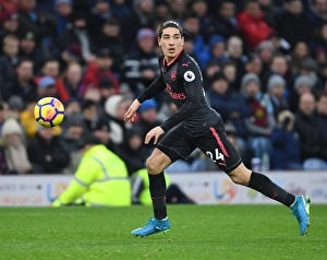 Burnley V Arsenal 2017-18 Prints: Hector Bellerin in Action: Burnley vs Arsenal, Premier League 2017-18