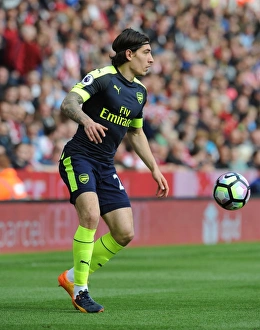 Hector Bellerin in Action: Stoke City vs. Arsenal, Premier League 2016-17