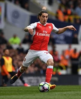Images Dated 30th April 2017: Hector Bellerin: In Action Against Tottenham in the Premier League 2016-17
