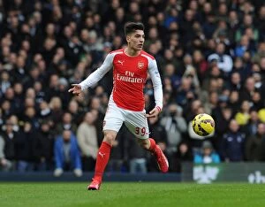 Images Dated 7th February 2015: Hector Bellerin in Action: Tottenham vs. Arsenal, Premier League 2014-15