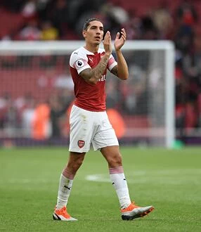 Arsenal v Manchester City 2018-19 Collection: Hector Bellerin (Arsenal). Arsenal 0: 2 Manchester City. Premier League. Emirates Stadium