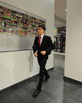 Hector Bellerin (Arsenal) before the match. Arsenal 2: 2 Swansea City. Barclays Premier League