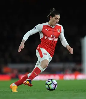 Hector Bellerin: Arsenal's Defensive Powerhouse in Action Against Leicester City, Premier League 2016-17