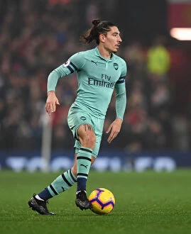 Manchester United v Arsenal 2018-19 Collection: Hector Bellerin Faces Off Against Manchester United in Premier League Showdown (2018-19)