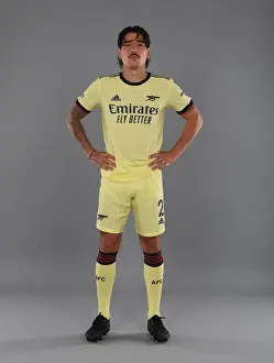 Hector Bellerin Gears Up for Arsenal's 2021-22 Season at London Colney Training Ground