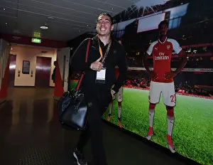Arsenal V Atletico Madrid 2017-18 Prints: Hector Bellerin Heads to the Changing Room: Arsenal FC vs Atletico Madrid